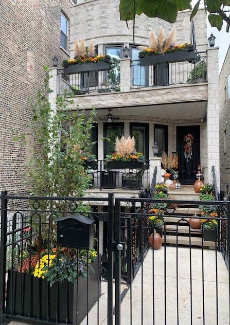 Balcony garden planters